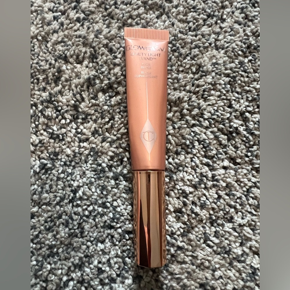 Charlotte Tilbury Glowgasm Beauty Light Wand